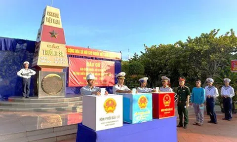 Tưng bừng "Ngày hội non sông" trên mọi miền Tổ quốc