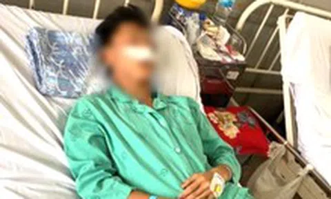 Nam sinh lớp 11 ở TP.HCM bị nhóm lớp 10 đánh chấn thương nặng, phải mổ cấp cứu