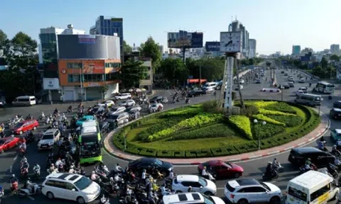 Sở Xây dựng TP.HCM nói về phương án tháo dỡ vòng xoay Điện Biên Phủ