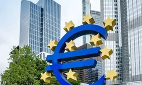 Ngân hàng Trung ương châu Âu giữ lãi suất, cảnh báo lạm phát tăng vì cú sốc năng lượng
