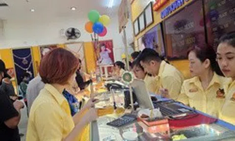 Giá vàng, bạc sập mạnh, "cơn ác mộng" hơn 10 năm trước có quay trở lại?