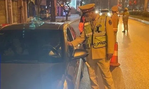 CSGT Ninh Bình phát hiện tài xế dương tính với ma túy