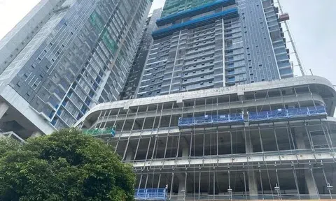 Nghịch lý của thị trường bất động sản TP.HCM