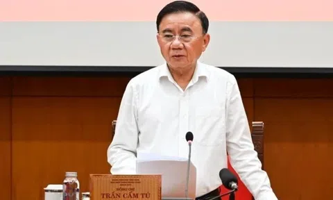 Kết luận của Bộ Chính trị về bảo đảm nguồn cung xăng dầu