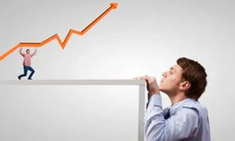 Một nhịp chỉnh thêm của VN-Index có thể kích hoạt dòng tiền bắt đáy, loạt nhóm cổ phiếu chiết khấu sâu vào “tầm ngắm”