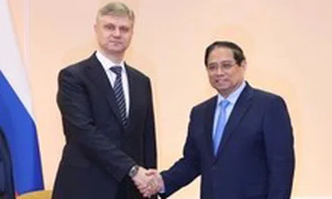 Thủ tướng đề nghị Nga đẩy mạnh hợp tác đường sắt, tàu điện ngầm