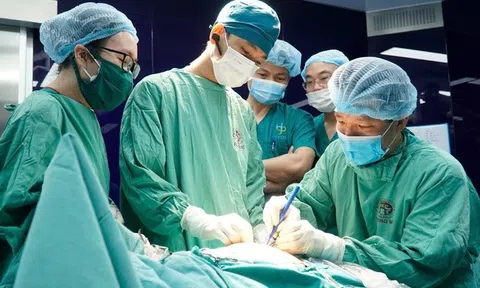 Khơi thông visa, tạo lực đẩy để du lịch y tế Việt Nam "cất cánh"