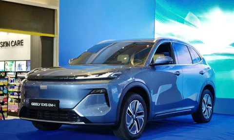 Geely EX5 PHEV ra mắt - một lần đổ xăng chạy hơn 1.800 km