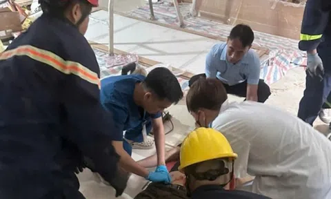 Nam công nhân tử vong sau sự cố kẹt thang máy ở Phú Thọ