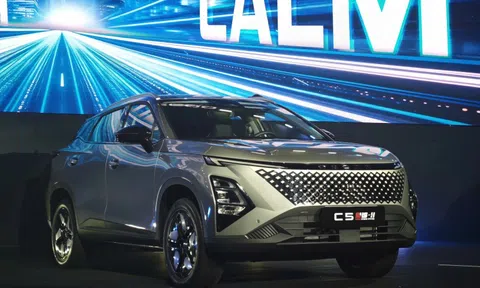 Cận cảnh Omoda C5 HEV, giá từ 599 triệu vừa ra mắt Việt Nam