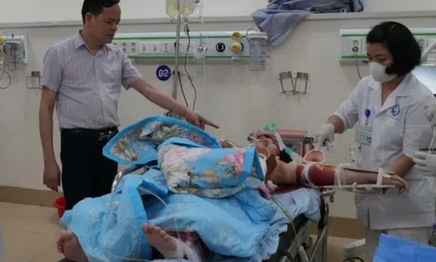 Tin mới vụ xe khách 29 chỗ lao xuống vực