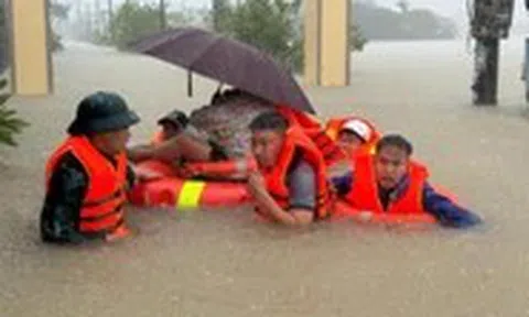 Dự báo, cảnh báo thiên tai phải từ sớm, từ xa, kịp thời, chính xác