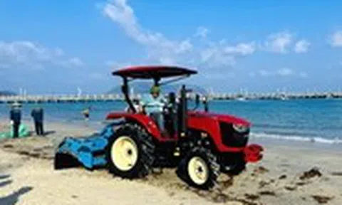 Côn Đảo được tặng máy sàng cát vệ sinh bãi biển tiền tỉ, công suất hơn 1,4ha mỗi giờ
