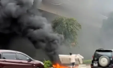 Người đàn ông đốt rác gây khói mù mịt cầu Thăng Long