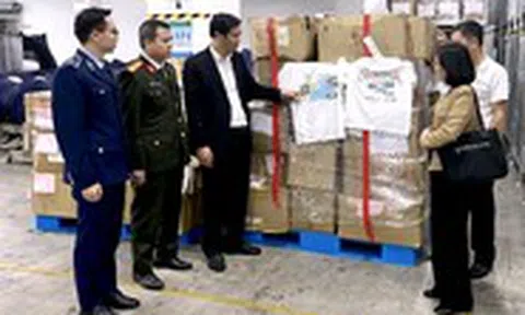 Phạt doanh nghiệp in hàng ngàn áo phông thiếu Hoàng Sa, Trường Sa