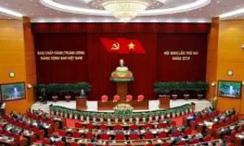 Tăng trưởng '2 con số' gắn với ổn định vĩ mô là yêu cầu chiến lược