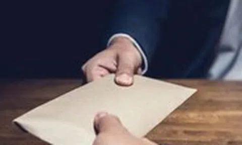 Giơ bao nhiêu ngón tay?