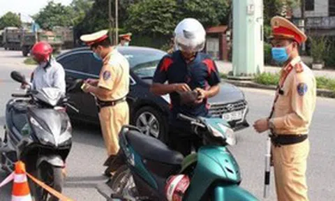 Những lỗi bị CSGT tạm giữ xe máy, không phải ai cũng biết