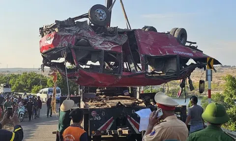 Xe khách lao xuống vực ở Lâm Đồng, 4 người chết