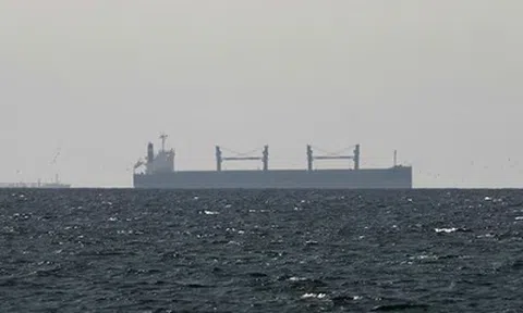 Thủ tướng Hy Lạp khẳng định không thể chấp nhận việc đánh phí tàu qua Eo biển Hormuz