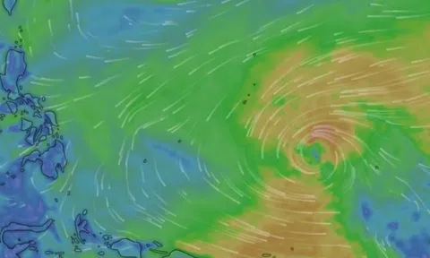 Ngoài khơi Philippines sắp đón bão, liệu có vào Biển Đông?