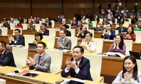 Hôm nay, Quốc hội bàn về kế hoạch tài chính quốc gia, vay, trả nợ công