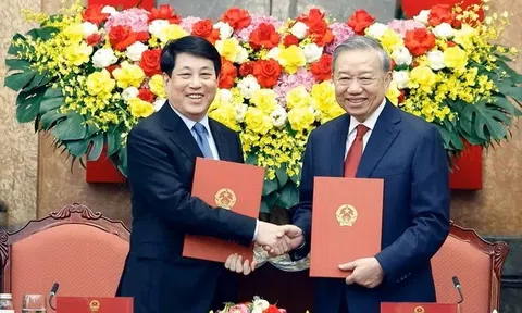 Lễ bàn giao giữa Tổng Bí thư, Chủ tịch nước và nguyên Chủ tịch nước