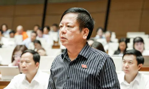 ĐBQH: Chủ tịch xã đi họp dài ngày, ai ký giấy chứng tử cho dân?