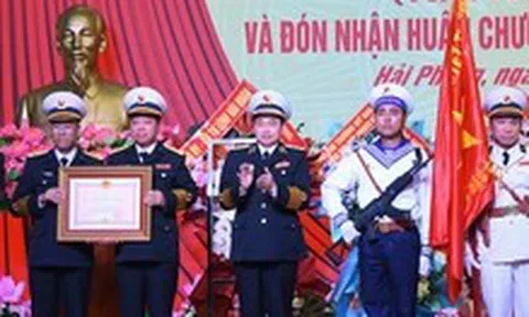 Lữ đoàn Đặc công 126 Hải quân đón nhận Huân chương Bảo vệ Tổ quốc hạng nhất
