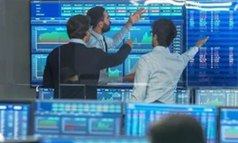 Nâng hạng thành công, vì sao khối ngoại vẫn bán ròng?