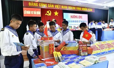 Nhiều đơn vị Vùng 2 Hải quân hưởng ứng Ngày sách và văn hóa đọc Việt Nam 21/4