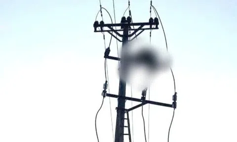 Phát hiện nam sinh tử vong trên cột điện cao thế