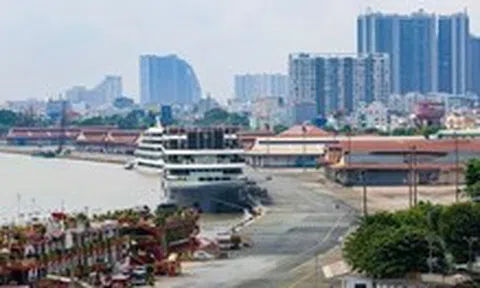 Đề xuất mở rộng đường Nguyễn Tất Thành cùng lúc với làm đường sắt Bến Thành - Cần Giờ