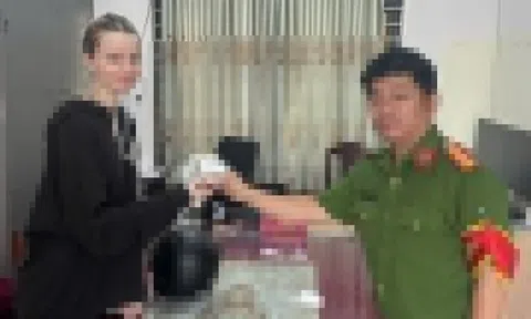 Du khách nước ngoài viết thư cảm ơn Công an Đà Nẵng