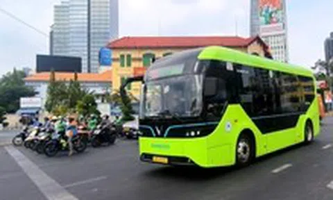 Đề xuất mở tuyến xe buýt chở khách tới sân bay Tân Sơn Nhất, Long Thành