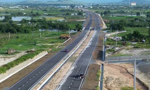 Cho phép xe ô tô dưới 9 chỗ đi vào cao tốc Biên Hòa - Vũng Tàu