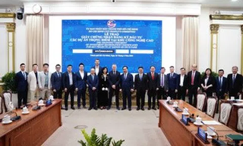 TPHCM trao giấy chứng nhận đầu tư cho 4 dự án công nghệ cao chiến lược