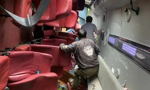 Nhân chứng kể giây phút xe khách chở 26 người lao xuống vực sâu