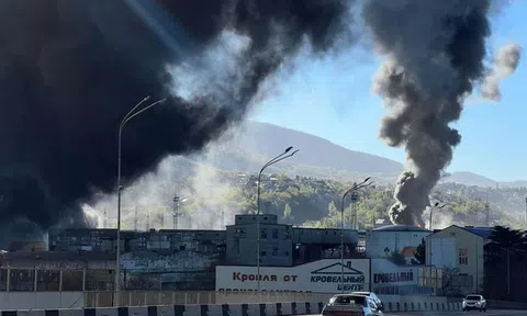 Ông Putin cảnh báo hậu quả khi cảng dầu bên Biển Đen bị tấn công