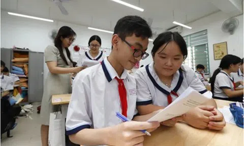 15 trường THPT Hà Nội vượt hơn 5.000 lượt đăng ký vào lớp 10, tỉ lệ chọi thực tế gây bất ngờ