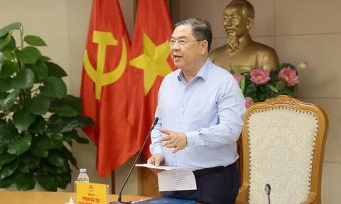 Chính phủ yêu cầu tăng tốc triển khai đường sắt tốc độ cao Bắc - Nam