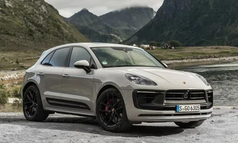 Khoảng trống mênh mông sau khi Porsche Macan chạy xăng dừng sản xuất