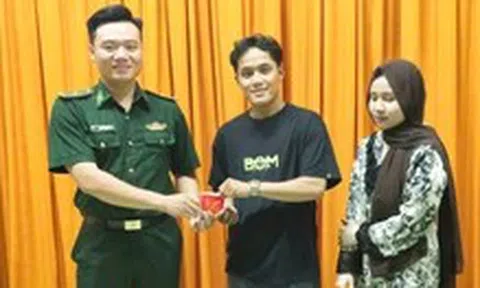 Cán bộ biên phòng An Giang nhặt được 3 chỉ vàng, phát loa thông báo, tìm người đánh rơi trả lại