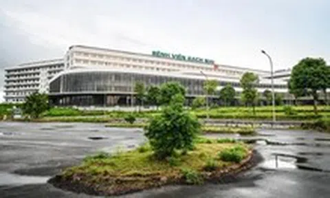 Vì sao cơ sở 2 Bệnh viện Bạch Mai và Việt Đức khai trương xong vẫn 'đứng im'?