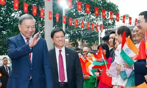 Tổng Bí thư, Chủ tịch nước gặp gỡ cộng đồng người Việt Nam tại Ấn Độ
