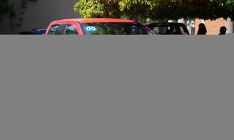 Chốt giá Ford Ranger Raptor máy V6 tại Việt Nam, chưa đến 1,5 tỷ đồng