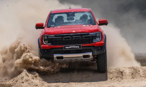 Thấy gì từ loạt xe, bán tải 'máy to chấm lớn' Ford vừa mở bán?