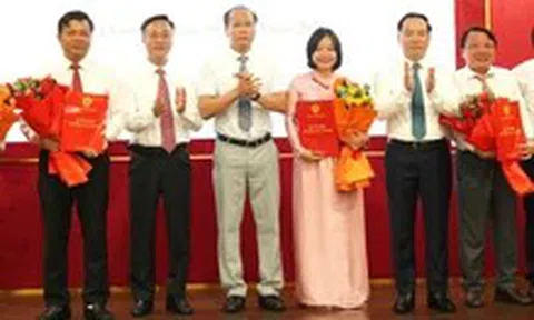 Khánh Hòa điều động, chỉ định nhiều lãnh đạo cấp sở, ngành, địa phương