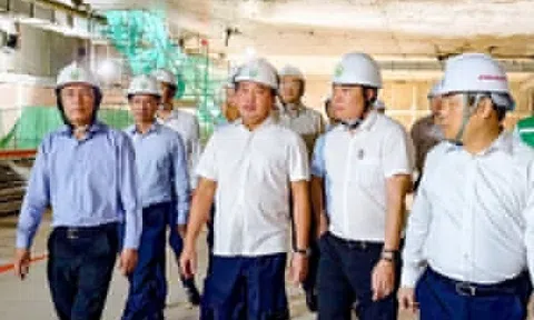 Bí thư Thành ủy Hà Nội kiểm tra vận hành metro Nhổn - Ga Hà Nội