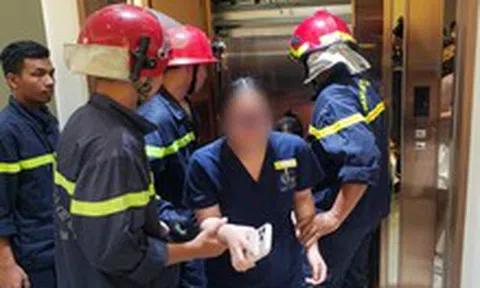 Thang máy ngừng hoạt động đột ngột ở phường Gò Vấp, 7 người mắc kẹt được cứu an toàn